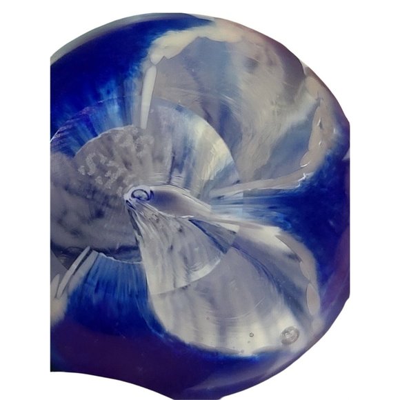 GES 99 Paper Wieght Color Swirl blue and white - Picture 9 of 12